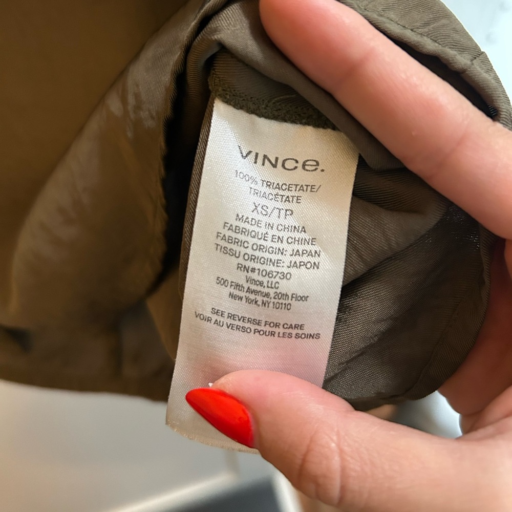 Vince button-up - Picture 5 of 5